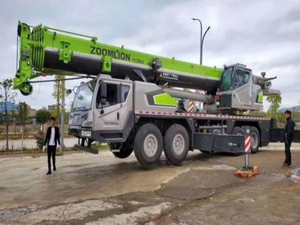 牙克石市吊车出租电话_汽车吊-吊车要做好日常维护保养